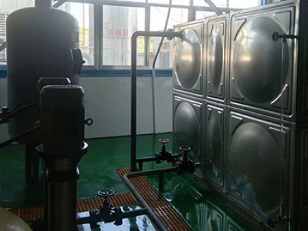 甘南卧式圆形水箱厂家,玻璃钢水箱生产厂家