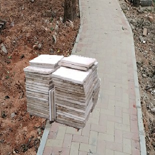 深圳侨新路楼顶用活动平地隔热平板销售商家深圳防热平砖