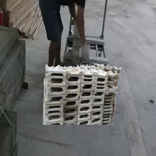 深圳大梅沙天台需要架高隔热水泥薄板配送建材深圳防热隔空砖