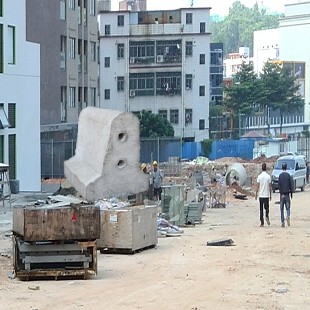 深圳卧龙径学校接送区用防撞墩销售商家深圳市水泥护栏水泥砖
