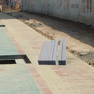 深圳沙井维护铺路沿装弯道石如何施工深圳市水泥地压砖