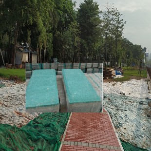 深圳南山大学城维修补水泥路地砖草皮孔格砖效果质量