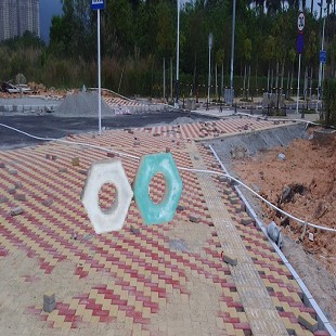维护圆孔梅花砖供应厂深圳维护施工单位要用的草砖厂家咨询