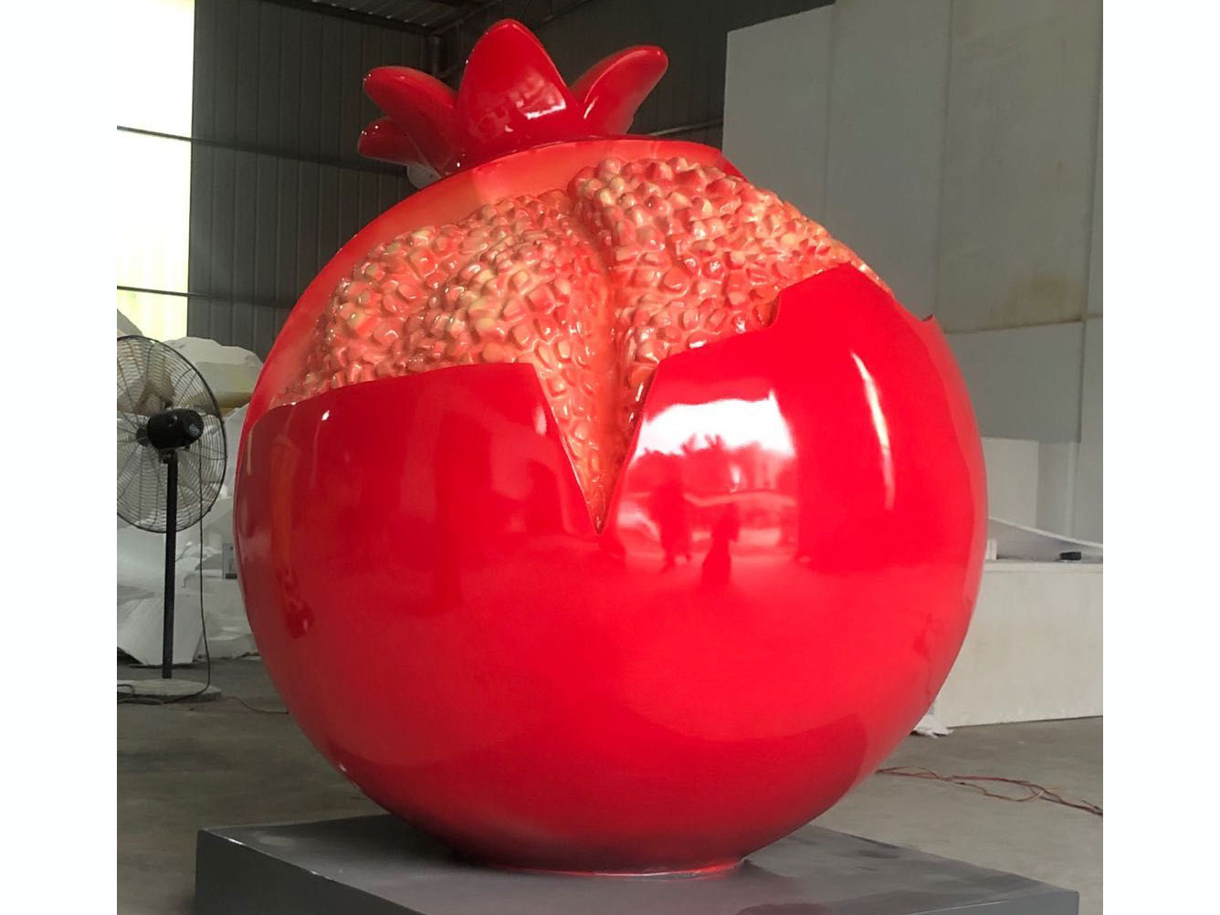 西宁玻璃钢水果雕塑定制