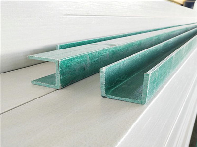 贵州30玻璃钢角钢现货供应