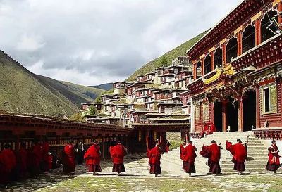 成都—汶川—马尔康—观音桥（川西环线11天旅游）