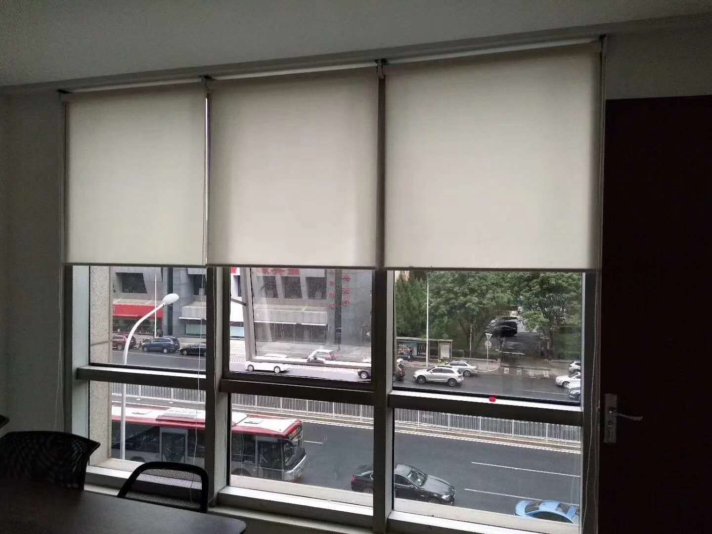 北京定做电动窗帘室内遮阳帘办公室遮阳帘自动遥控窗帘