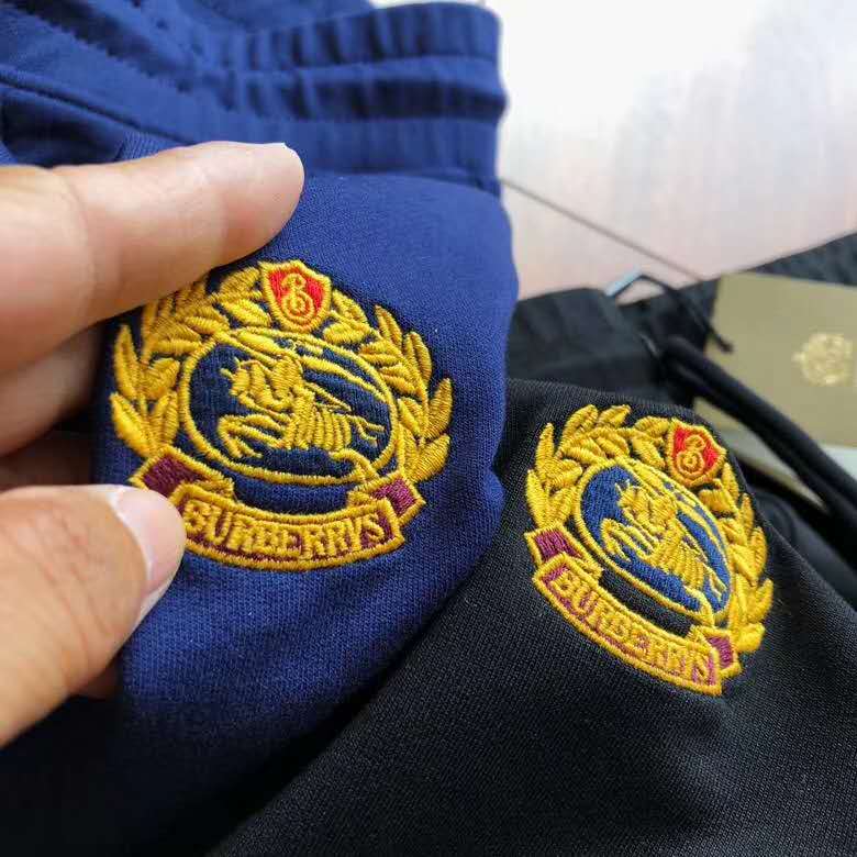 青岛市价格优惠的运动服装批发|运动服装低价出售