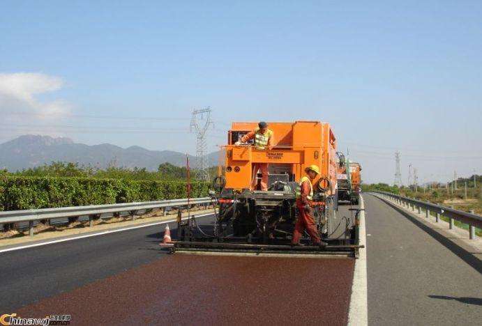 道路沥青施工