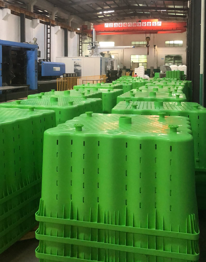卡板箱生产厂-广州哪里有供应自锁式可堆栈卡板箱