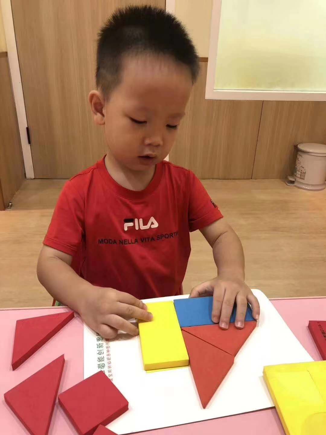 【爱育幼童】烟台右脑潜能开发_烟台全脑开发_趣味十足