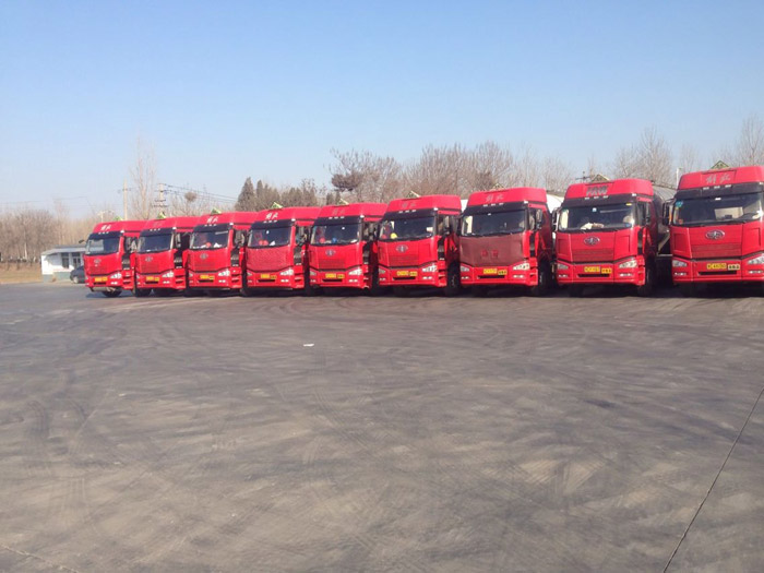 北京易燃液体罐式普货运输车多少钱一吨