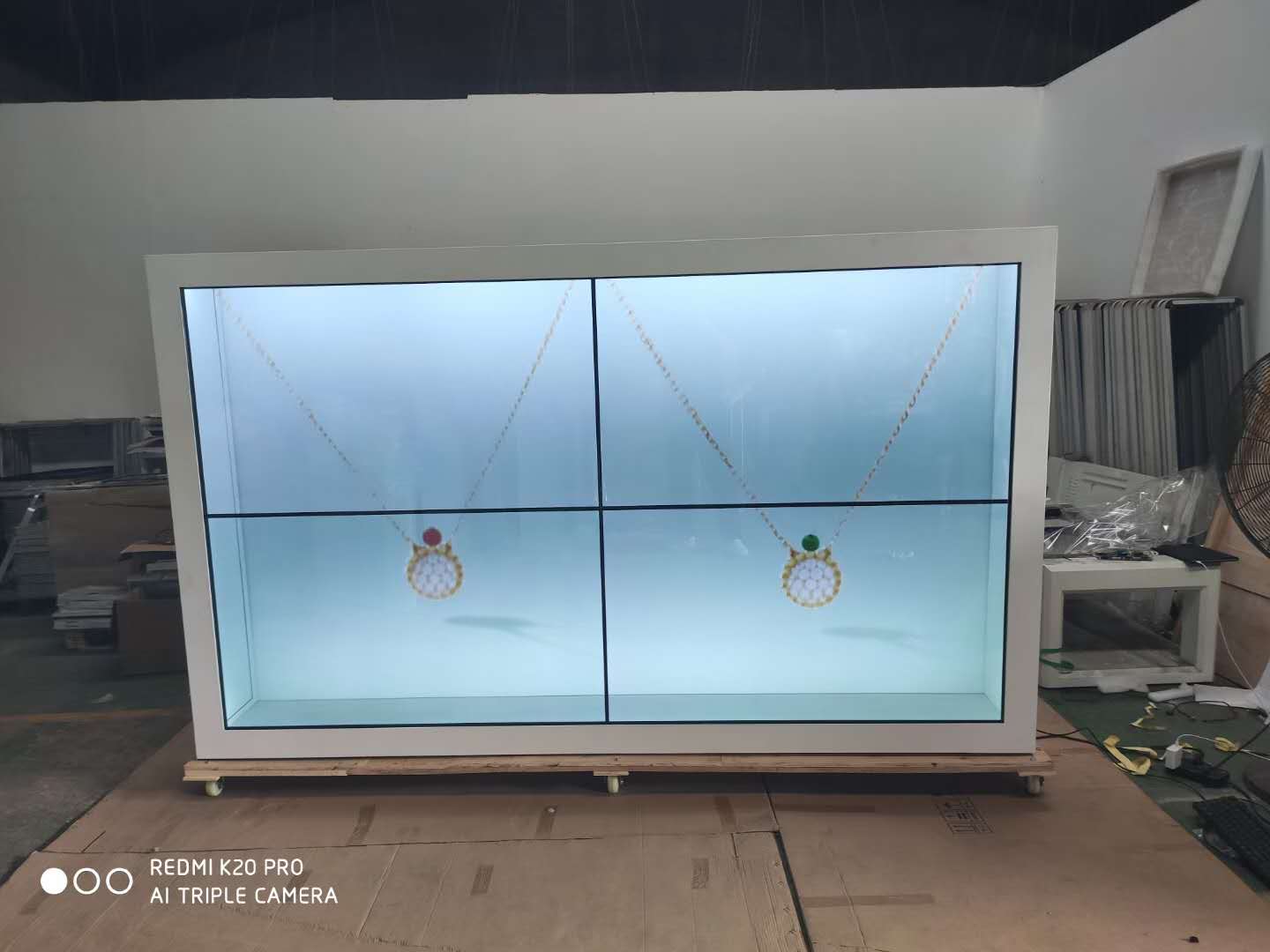 浙江32寸透明屏展示柜生产厂家,55寸1x6透明拼接屏供应商