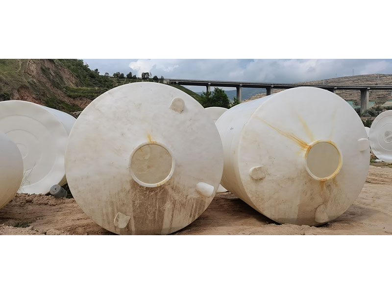 50吨塑料桶哪里有卖-兰州60吨塑料大桶厂家认准沂河塑料