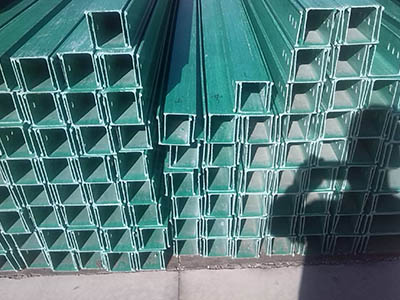 重庆玻璃钢梯式组装桥架厂家供应