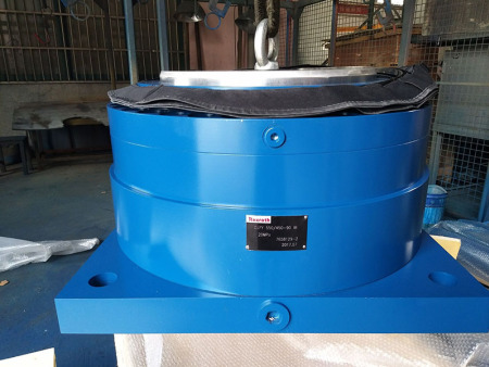 定西大型液壓油缸多少錢，液壓油缸在工件表面釋放的工作壓力，使產品工件表面釋放量的金屬材料，從而提高產品質量和性能