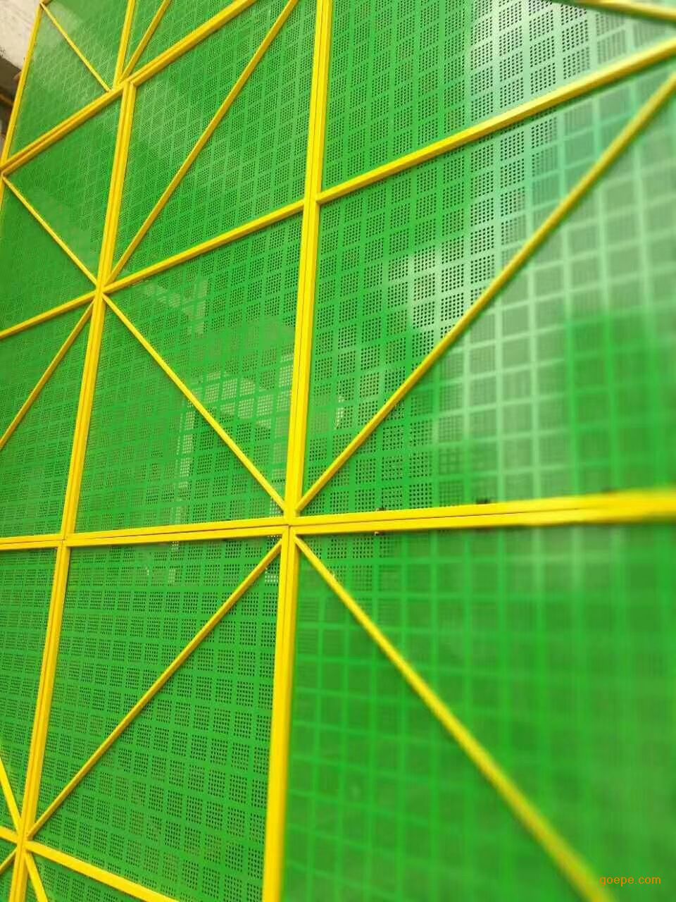 辽宁镀锌防护爬架网零售价