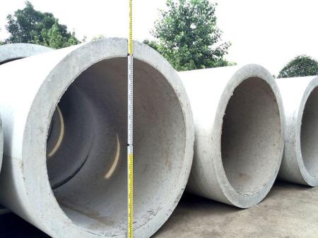 甘肃大口径排水管生产厂家,大口径管的主要优势水泥管的制造工艺比较简单