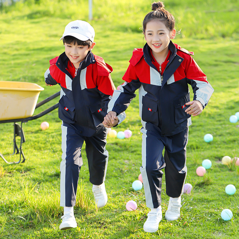 甘肃冬季小学生校服图片