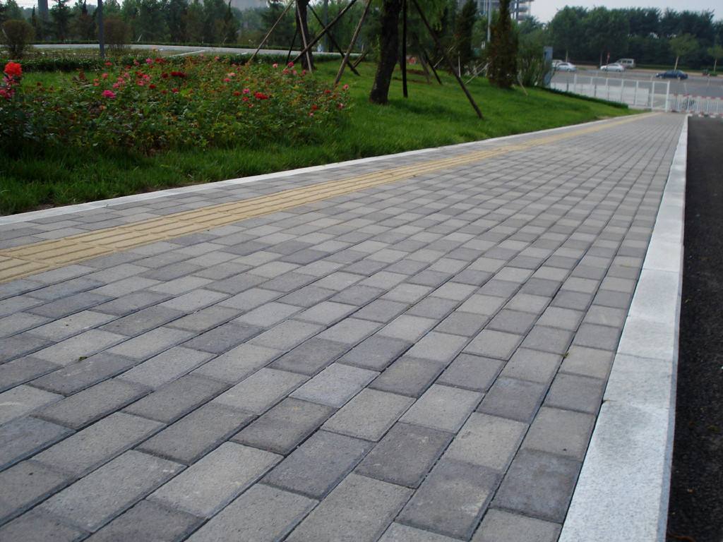甘南市政道路彩砖尺寸