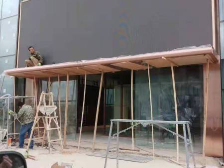不锈钢成品雕塑定做,不锈钢屏风隔断公司