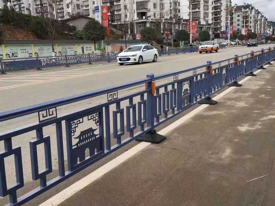 公路护栏哪家好