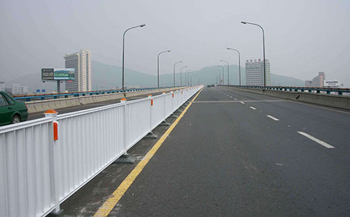 青海道路护栏哪家好