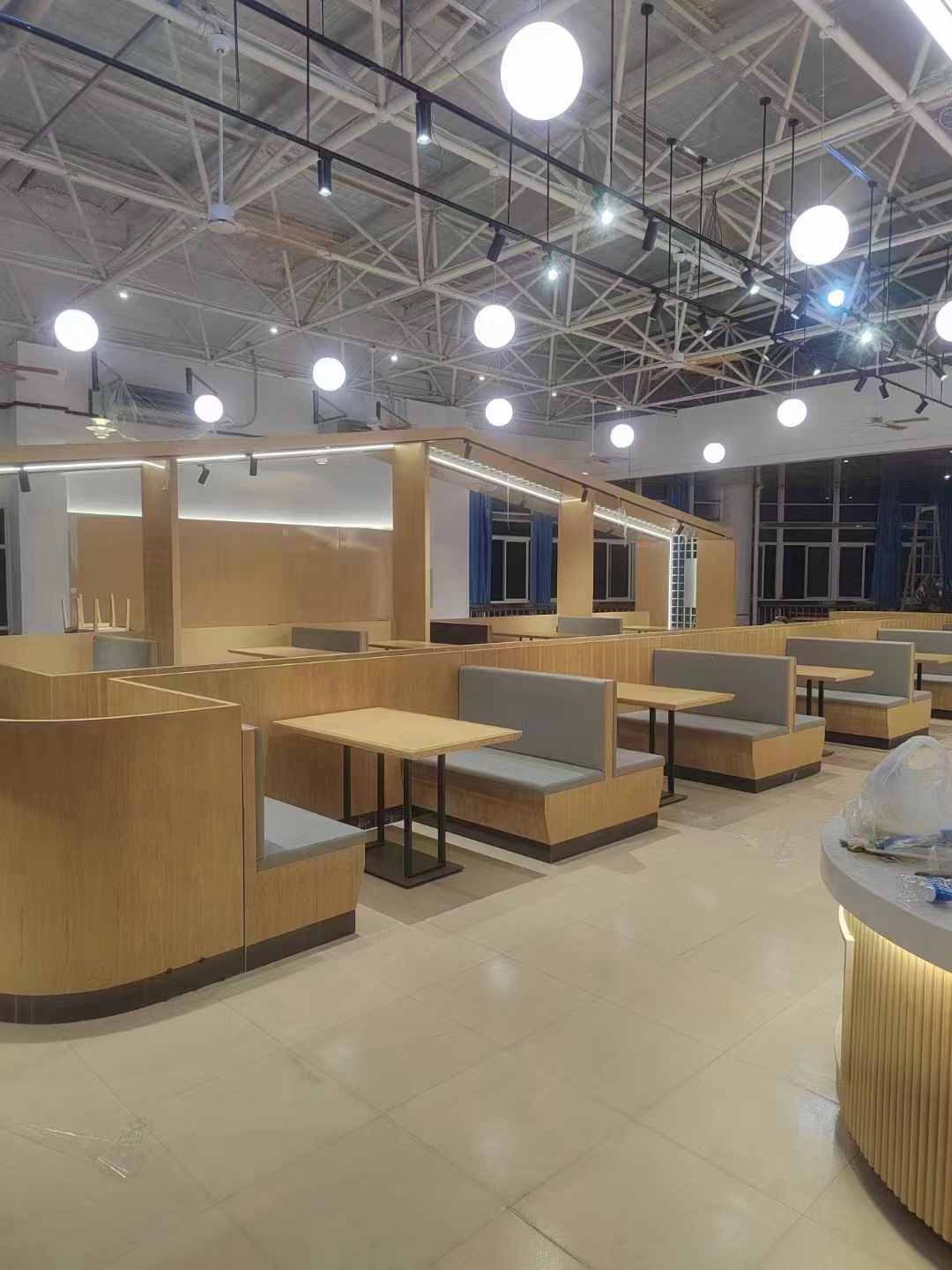 漳州快餐店专用桌椅线下门店