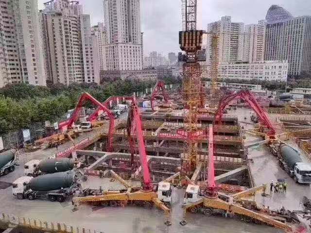 广东小型混凝土臂架泵车租赁