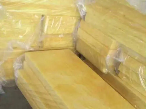 新疆复合玻璃棉板生产厂家